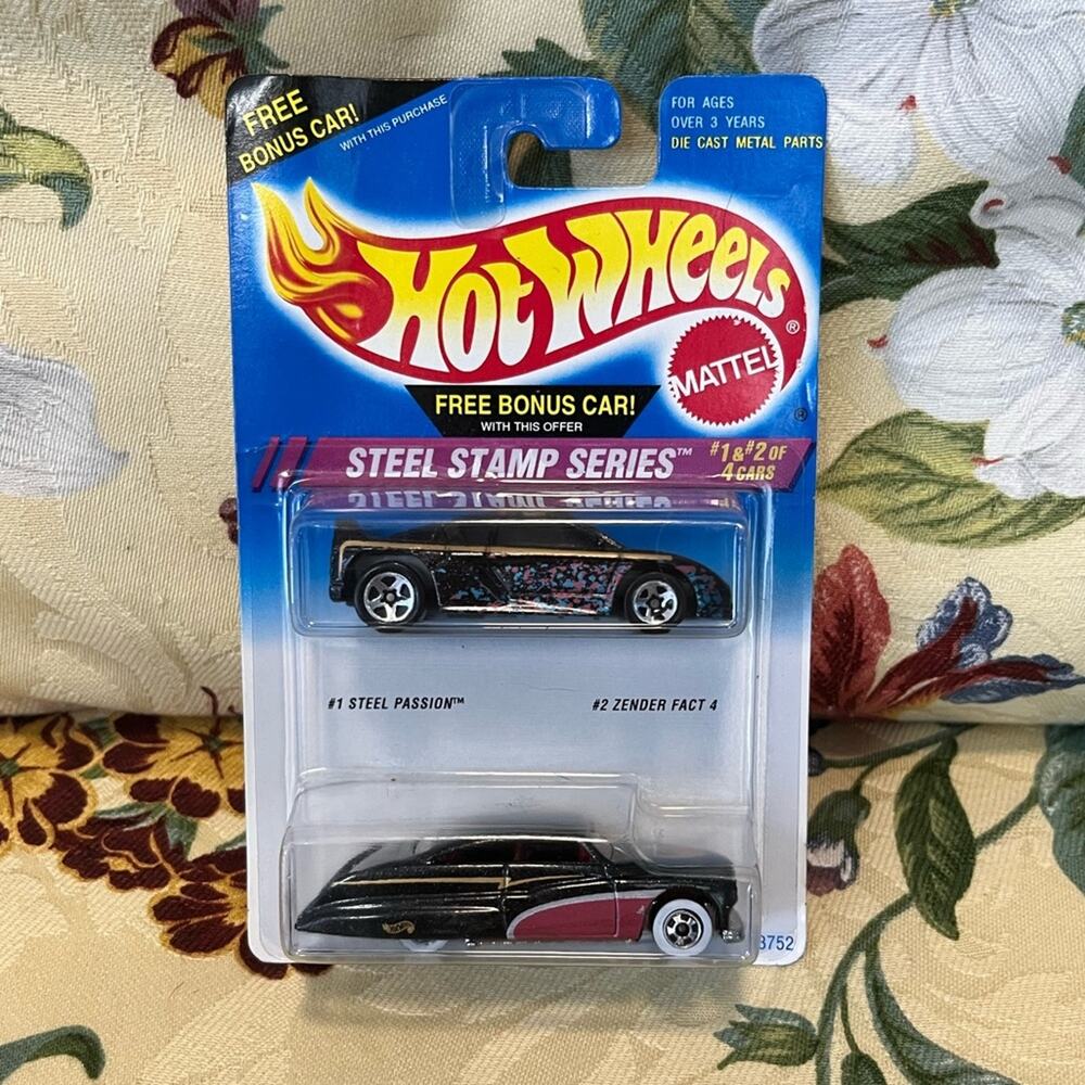 NIB! 1995 Hot Wheels Steel Stamp Series Bonus Car STEEL PASSION & ZENDER FACT 4